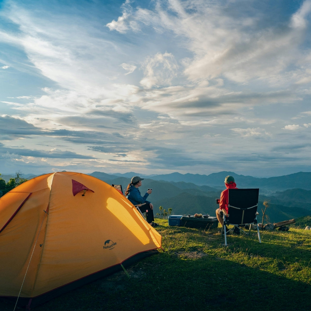 איך לבחור את האוהל המושלם? המדריך המלא לקניית אוהל קמפינג וטיולים