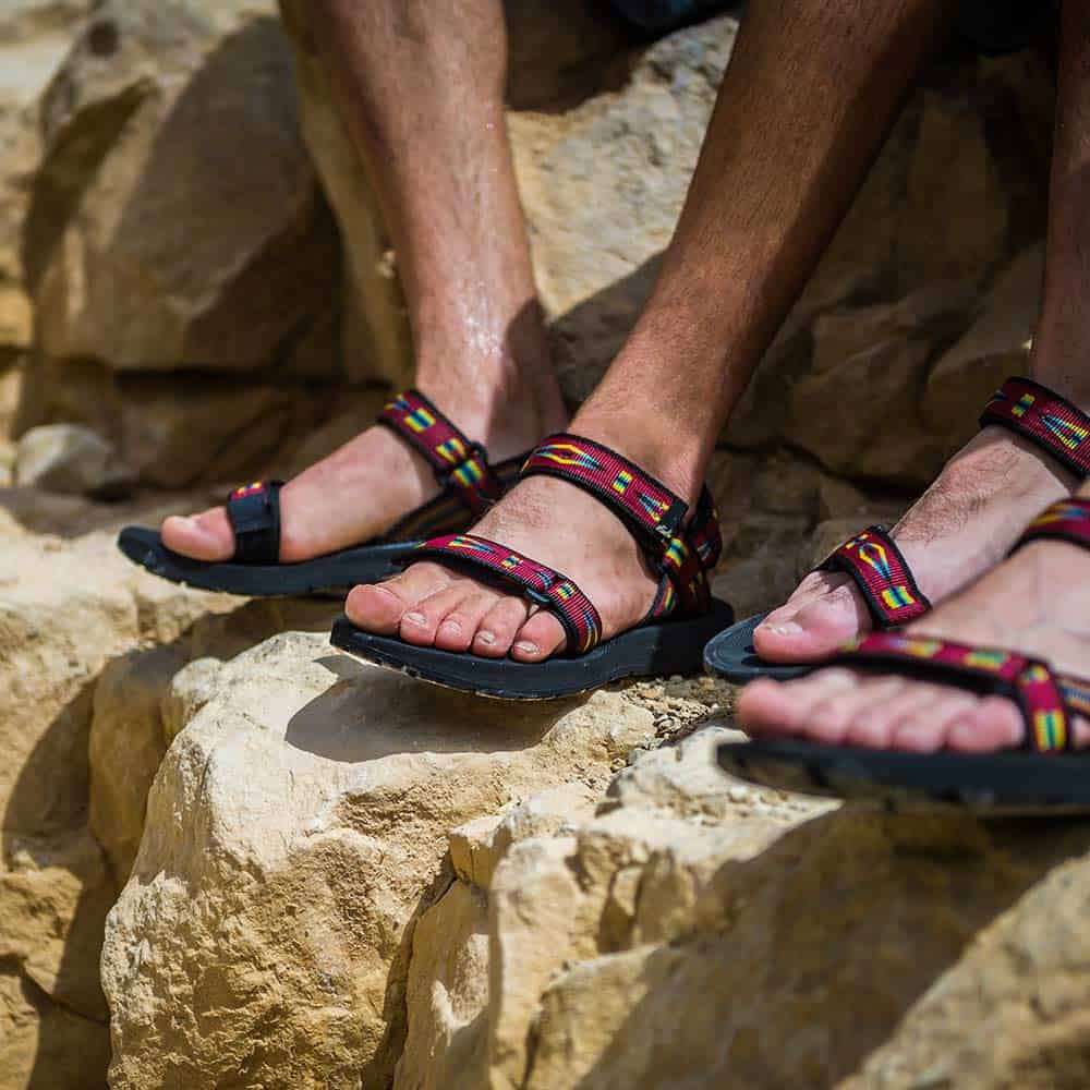 סנדלי שורש קלאסיים