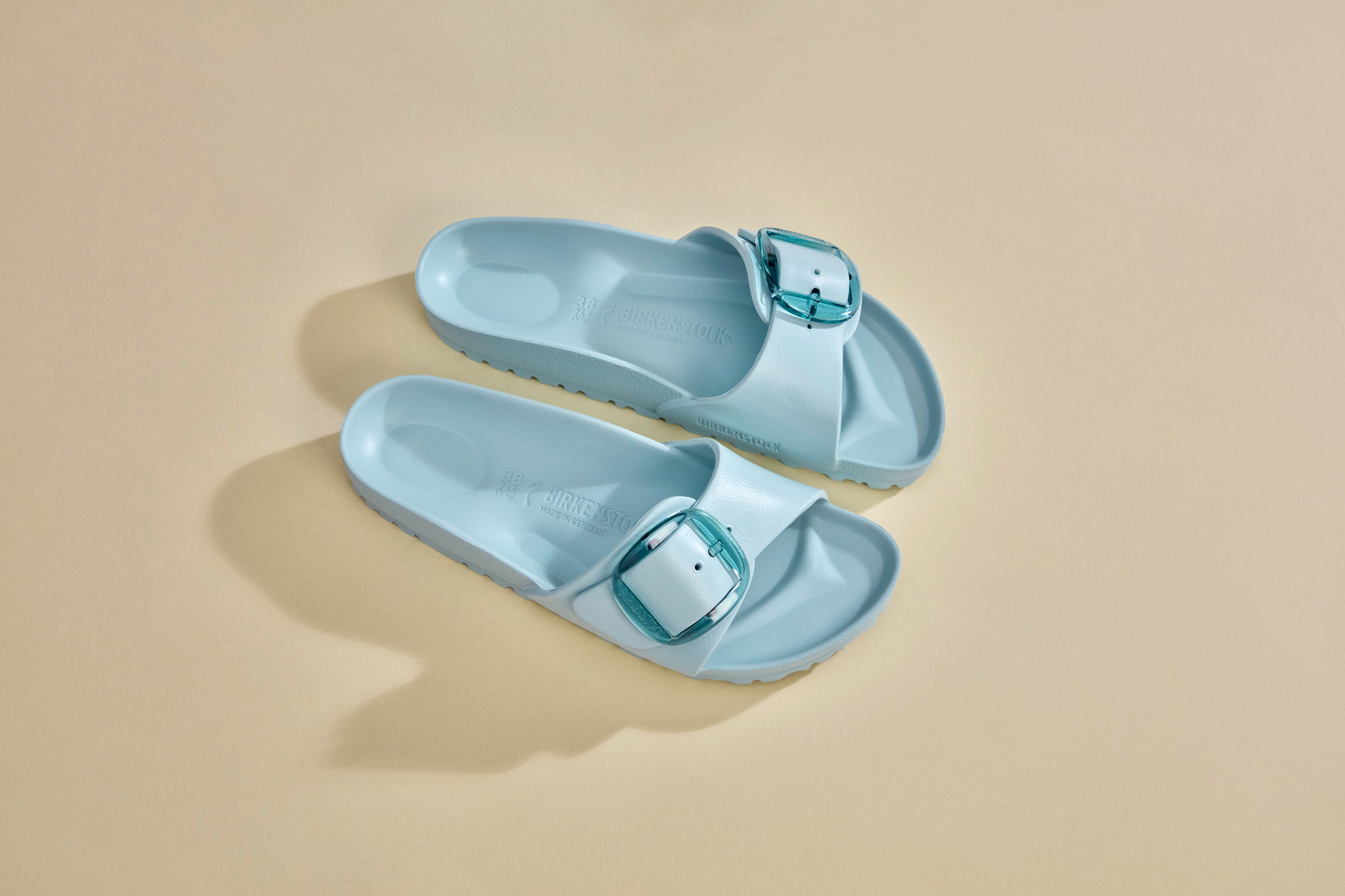 BIRKENSTOCK Madrid Big Buckle EVA כפכפי גומי בירקנשטוק נשים