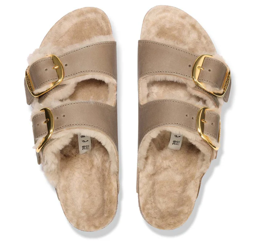 BIRKENSTOCK Arizona Big Buckle Shearling כפכפי פרווה בירקנשטוק נשים