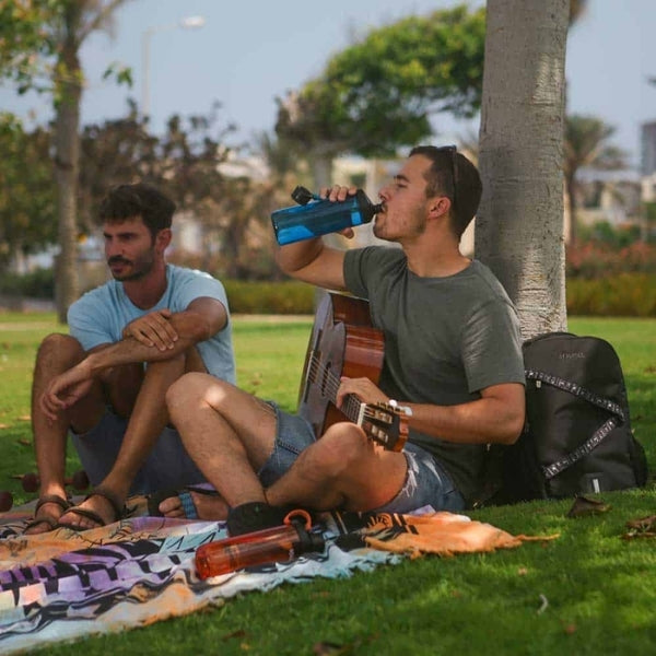 SOURCE TMAct בקבוק שתיה עם קשית רחבה שורש 950 מ"ל