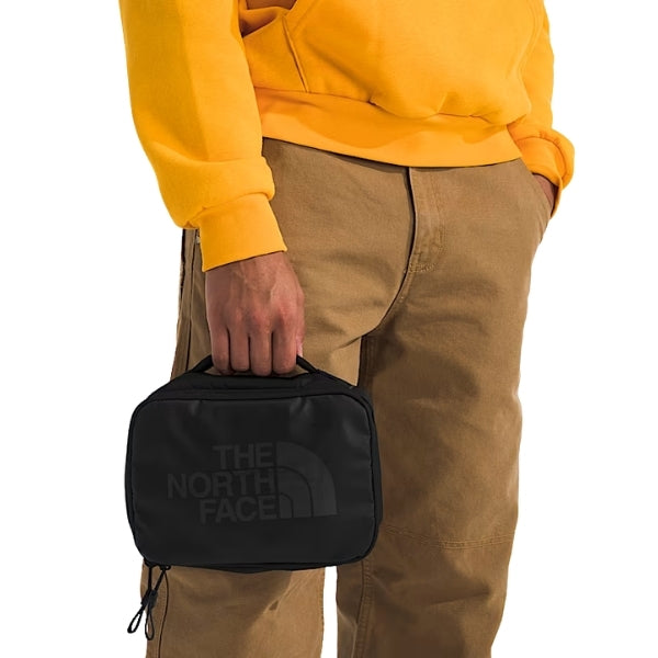 The North Face BASE CAMP VOYAGER TOILETRY KIT תיק רחצה