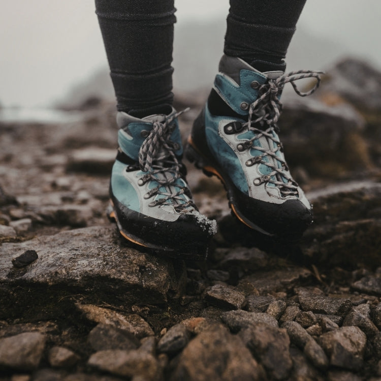 צעד חכם: כך תמנעו מפציעות ספורט וטיולים בעזרת הנעלה נכונה