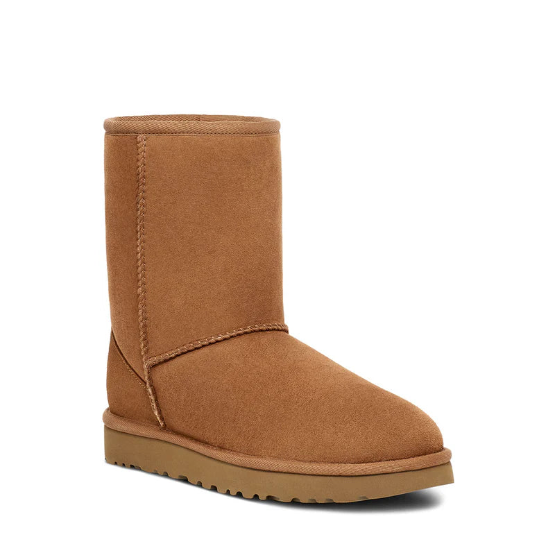 UGG Classic Short מגפי פרווה האג קלאסיק שורט נשים