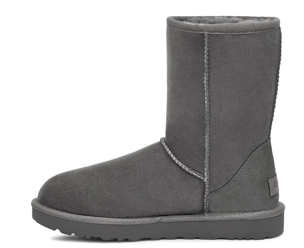 UGG Classic Short מגפי פרווה האג קלאסיק שורט נשים