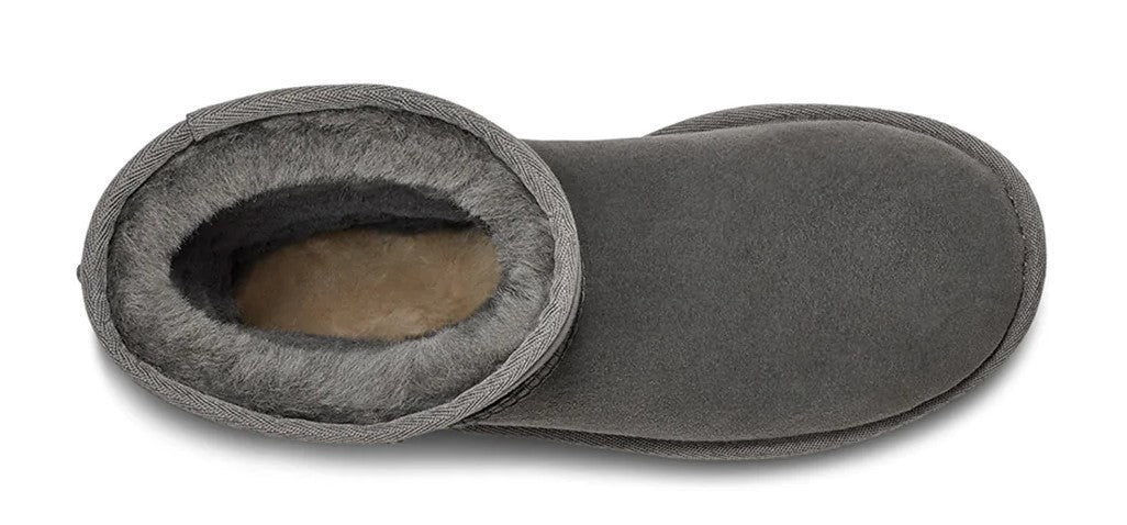 UGG Classic Short מגפי פרווה האג קלאסיק שורט נשים