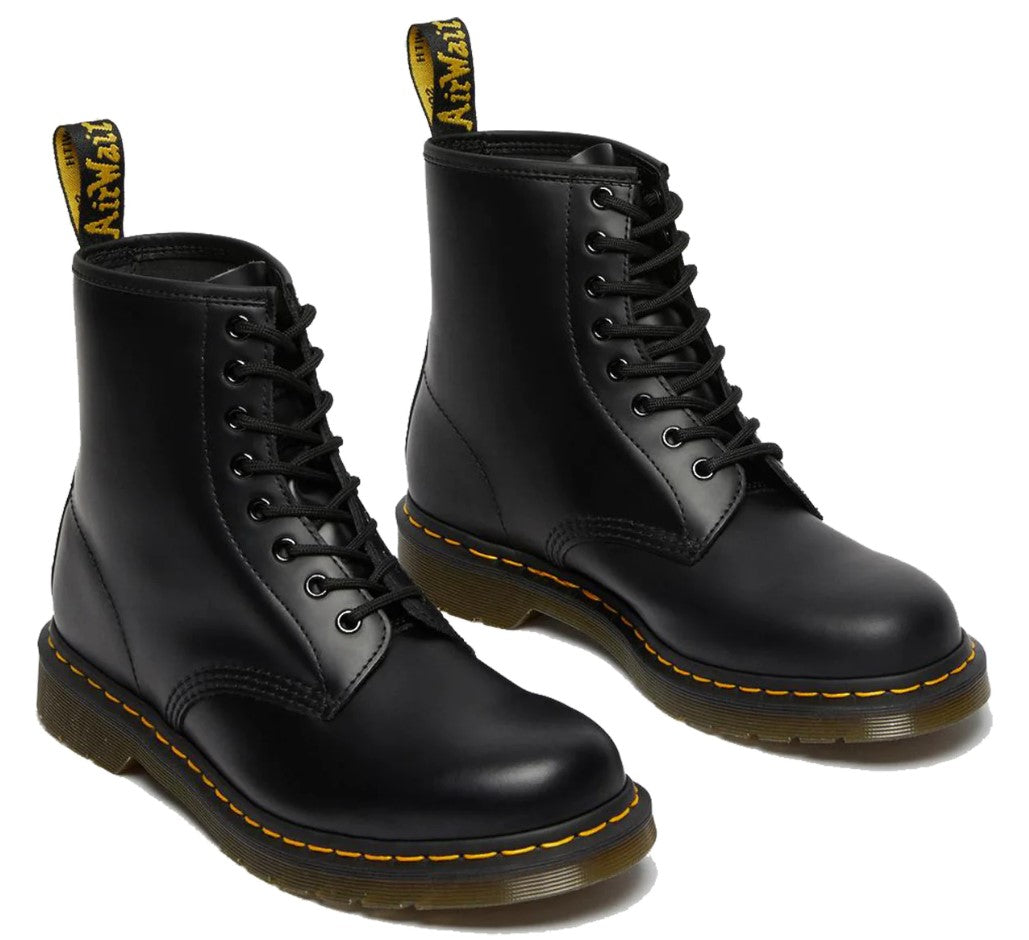 DR. MARTENS Eye Boot Smooth מגפי עור ד"ר מרטינס