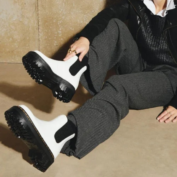 DR. MARTENS Quad Chelse מגפי פלטפורמה ד"ר מרטינס צ'לסי נשים DR. MARTENS