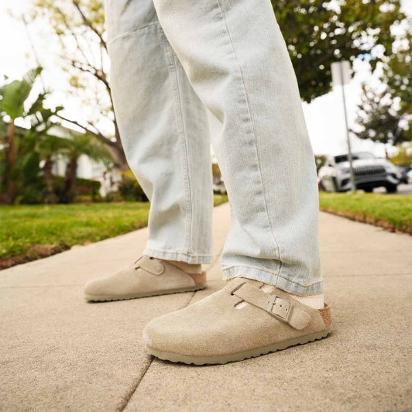BIRKENSTOCK Boston כפכפי בוסטון בירקנשטוק זמש נשים BIRKENSTOCK