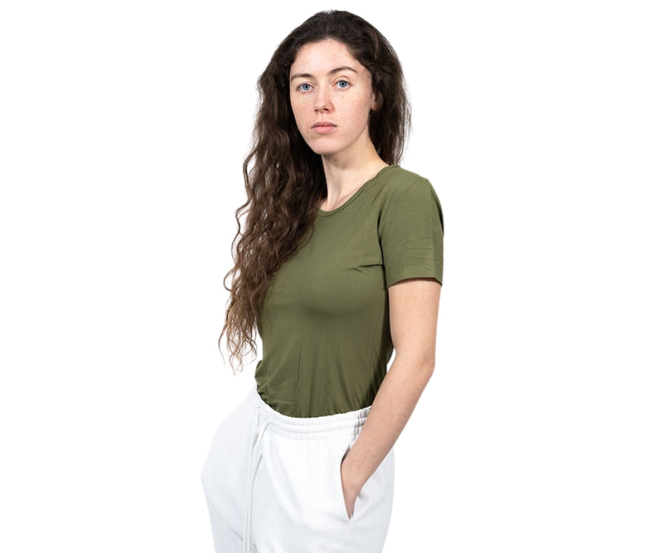 BREEZE חולצת במבוק טי קצר צווארון עגול נשים