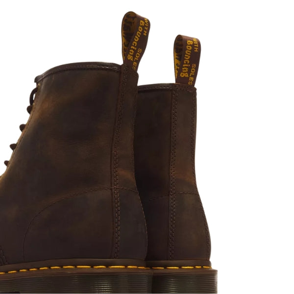 DR. MARTENS Eye Boot Smooth מגפי עור ד"ר מרטינס DR. MARTENS