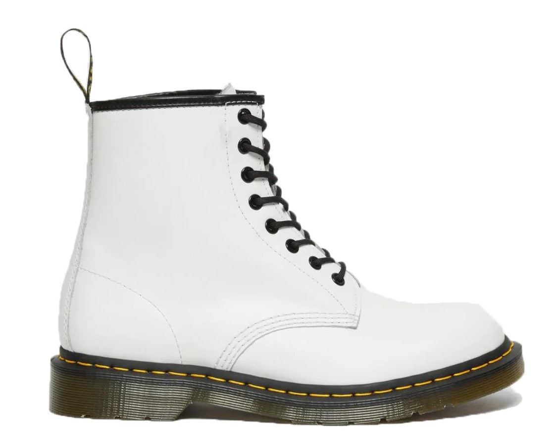 DR. MARTENS Eye Boot Smooth מגפי עור ד"ר מרטינס