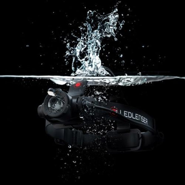 LED LENSER CORE H7R פנס ראש נטען 1000 לומנס