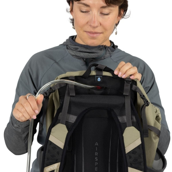 OSPREY HIKELITE 32 תיק גב הייקלייט אוספריי