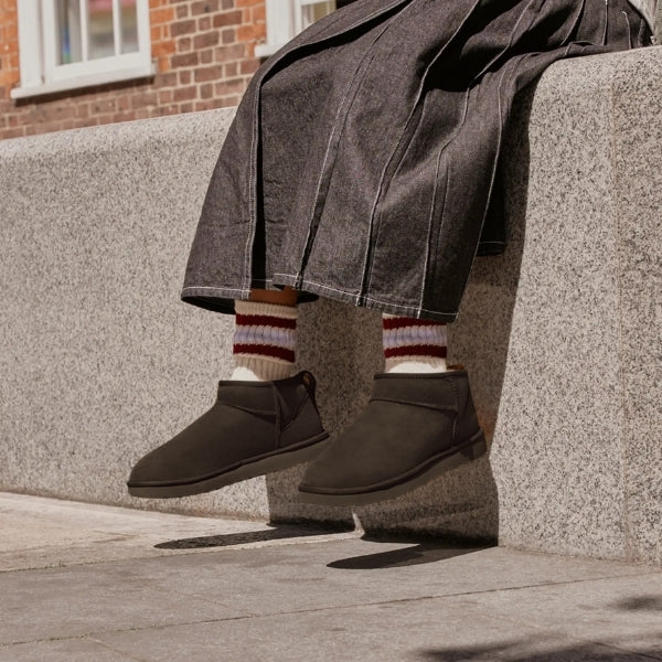 UGG Classic Ultra Mini מגפי פרווה האג אולטרה מיני נשים UGG