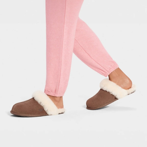 UGG Scuffette 2 נעלי בית פרוותיות האג שופט נשים