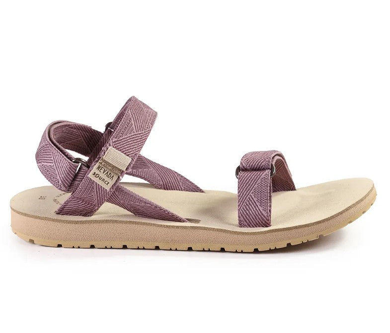 SOURCE סנדלי שורש נבדה לנשים